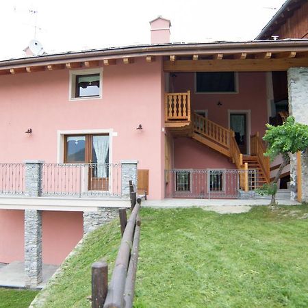 La Maison De Deni Aymavilles Εξωτερικό φωτογραφία